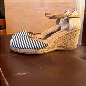 NEVER WORN - White Mountain Blue and White Striped Espadrille Wedges